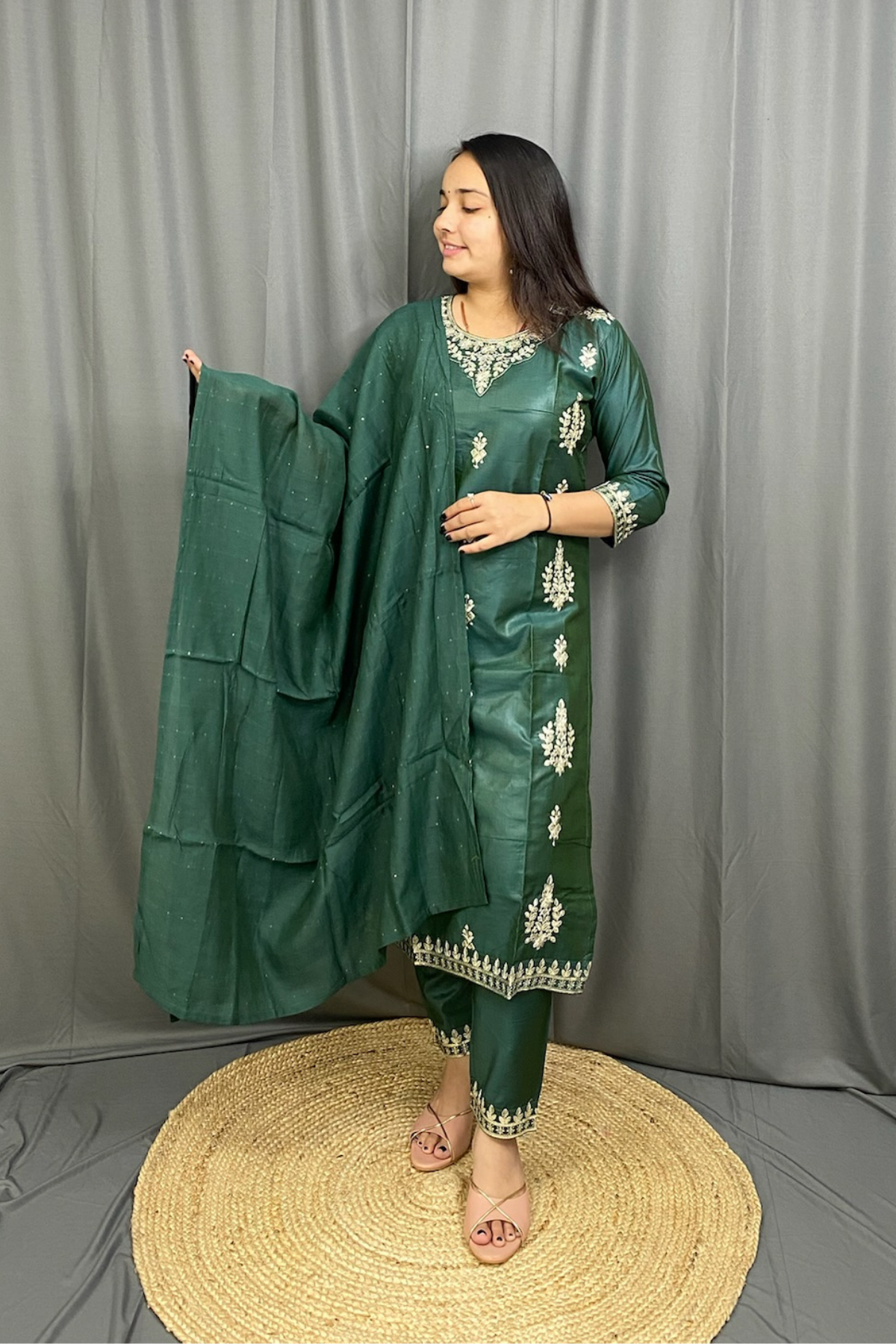 Roman Silk Kurti Pant Dupatta Set with Exquisite Zari Work and Elegant Detailing